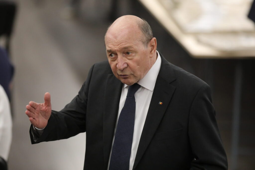 traian-basescu-e-de-parere-ca-romania-ar-trebui-sa-convoace-nato,-daca-situatia-escaladeaza:-„e-posibil-sa-ne-trezim-cu-roiul”