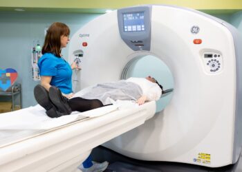 boala-de-inima-care-poate-fi-confundata-cu-infarctul-ce-arata-rmn-ul-cardiac-si-cand-este-recomandat-–-hotnews.ro
