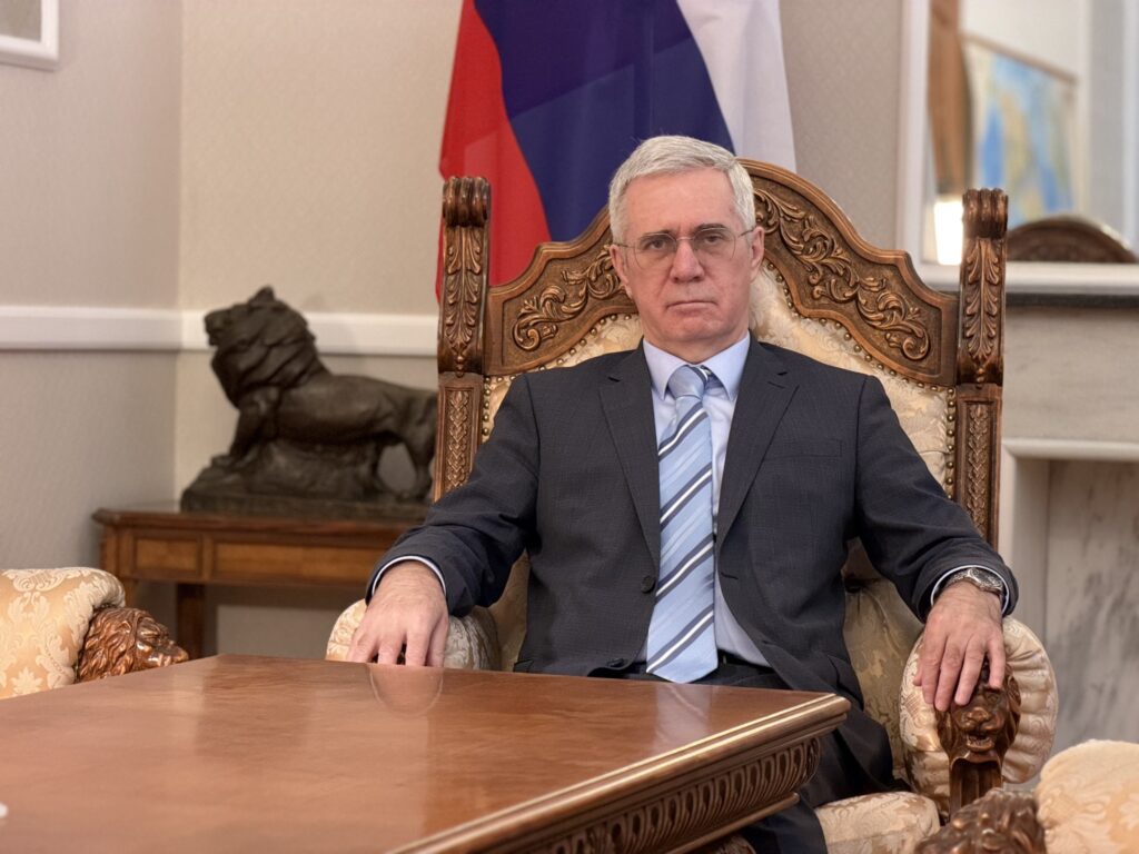ambasadorul-rusiei-ameninta-romania:-ar-insemna-implicarea-directa-a-romaniei-in-actiuni-de-lupta-pe-teritoriul-ucrainei-–-hotnews.ro