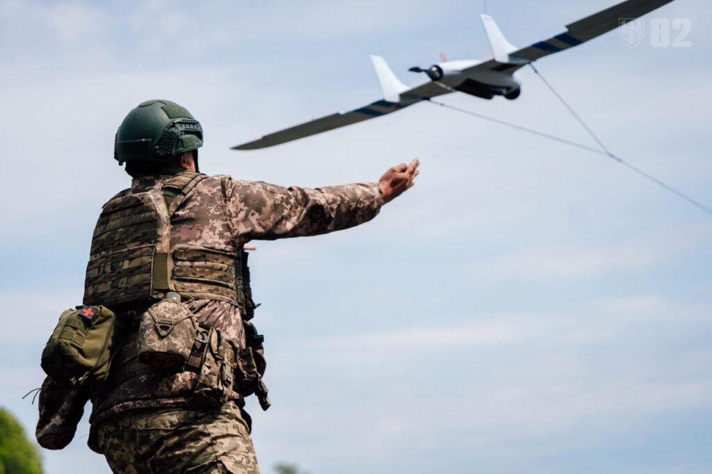 pentagonul-recunoaste-ca-sua-se-afla-la-ani-distanta-de-capacitatea-ucrainei-de-a-produce-drone-–-hotnews.ro