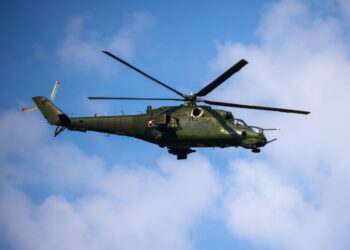 crater-de-10-metri-in-polonia-kievul-sustine-ca-o-racheta-de-croaziera-rusa-kh-101-a-intrat-in-tara-vecina-–-hotnews.ro