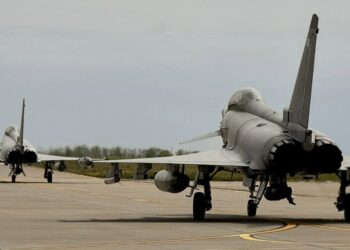 avioane-eurofighter-britanice,-ridicate-de-la-sol-dupa-ce-un-grup-de-drone-a-fost-detectat-de-mapn-la-granita-romaniei-–-hotnews.ro