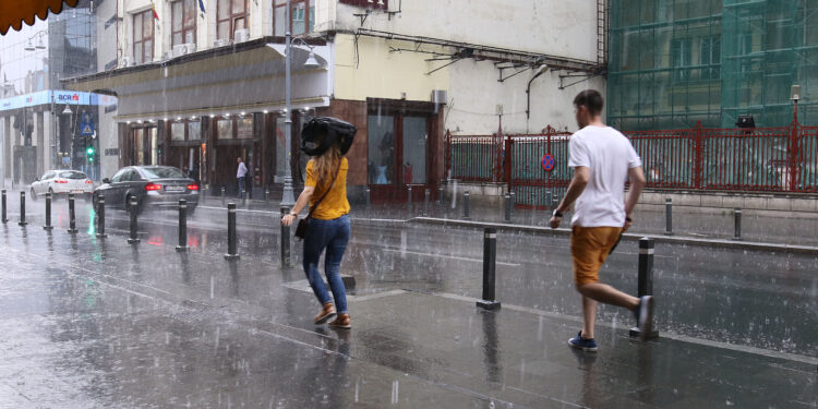 o-alerta-meteo-severa-de-vijelii-puternice-si-grindina-intra-in-vigoare-in-scurt-timp-in-bucuresti-–-hotnews.ro