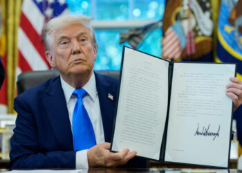 trump-declara-ziua-nationala-a-scoicilor-si-ii-invita-pe-pescari-sa-voteze-republicani:-altfel-nu-veti-mai-pescui-niciodata