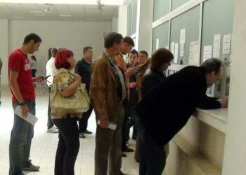 functionarii-publici,-notati-de-cetateni-prin-coduri-qr