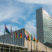 un-barbat-cu-steag-tibetan-a-murit-dupa-ce-si-a-dat-foc-in-fata-sediului-onu-din-new-york-–-hotnews.ro