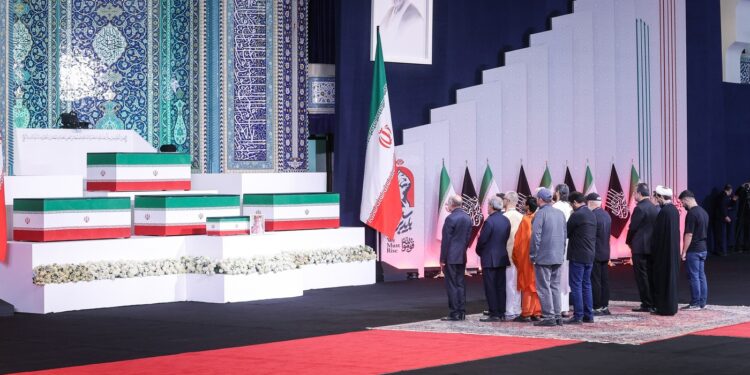 funeraliile-ayatollahului-ali-khamenei-au-inceput-la-teheran-ceremoniile-vor-dura-trei-zile-–-hotnews.ro