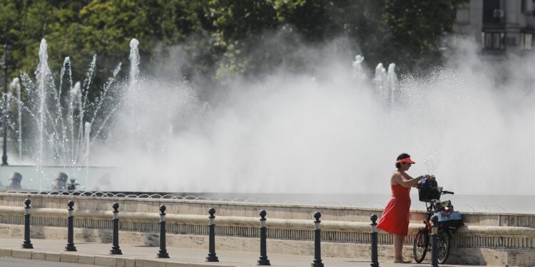 urmeaza-o-luna-iulie-cu-temperaturi-din-nou-peste-cele-normale-–-hotnews.ro