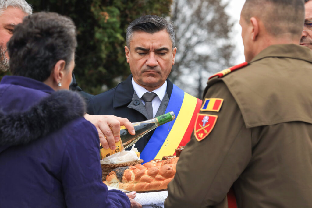 prostia-si-infatuarea-depasesc-limitele-bunului-simt-tensiuni-in-organizatia-pnl-iasi,-intre-liderul-organizatiei-judetene-si-primarul-chirica-–-hotnews.ro