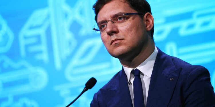 romania-este-dependenta-de-banii-europeni-cu-cat-a-contribuit-si-cat-a-primit-tara-noastra-de-la-ue-datele-prezentate-de-un-eurodeputat-psd-–-hotnews.ro