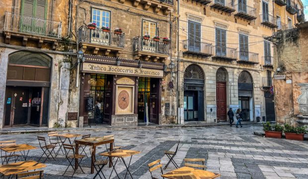 orasul-din-italia-care-se-viziteaza-la-pas:-este-mai-ieftin-si-mai-frumos-ca-roma-sau-barcelona