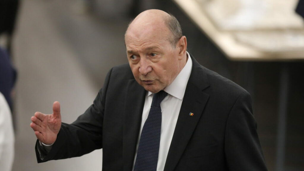 traian-basescu-acuza-o-„cavalcada”-a-incalcarilor-de-constitutie