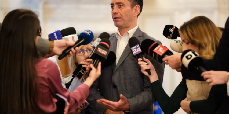 lider-udmr:-psd-si-pnl-se-cearta-ca-la-gradinita.-nici-peste-sase-luni-nu-vom-avea-guvern