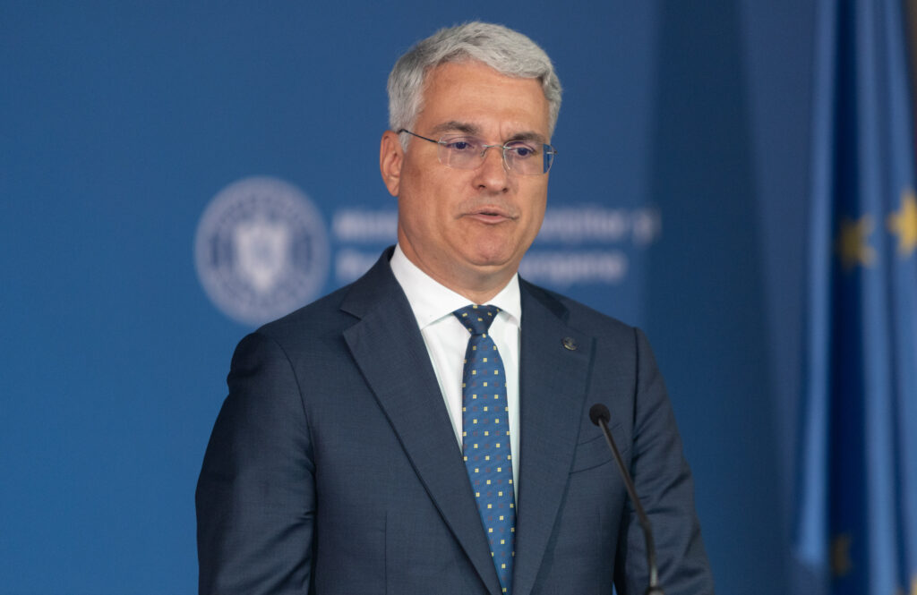 ministrul-interimar-al-muncii:-409-persoane-vulnerabile-au-fost-relocate.-guvernul-va-aloca-fonduri-din-rezerva-bugetara-pentru-acoperirea-costurilor-pana-la-finalul-anului