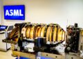 a-ajuns-cea-mai-importanta-masina-din-lume-in-china?-povestea-sfantului-graal-al-semiconductorilor-care-decide-cursa-pentru-ai-–-hotnews.ro