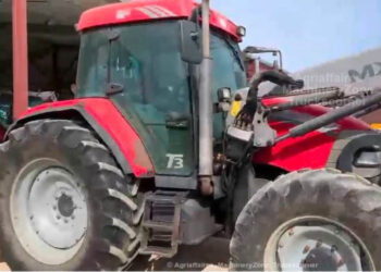 galerie-foto:-cat-mai-costa-un-tractor-second-hand-acum,-in-iulie-2026.-cate-ore-a-fost-folosit-utilajul-fabricat-in-2012