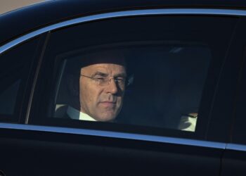 270000000000-de-euro-pentru-sistemul-de-conducte-al-nato,-subiectul-major-la-care-nicusor-dan-nu-a-avut-raspuns-–-hotnews.ro
