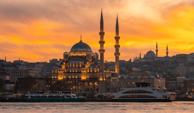 istanbulul,-orasul-contrastelor-culturale,-devenit-destinatia-preferata-a-peste-1-milion-de-romani-in-fiecare-an