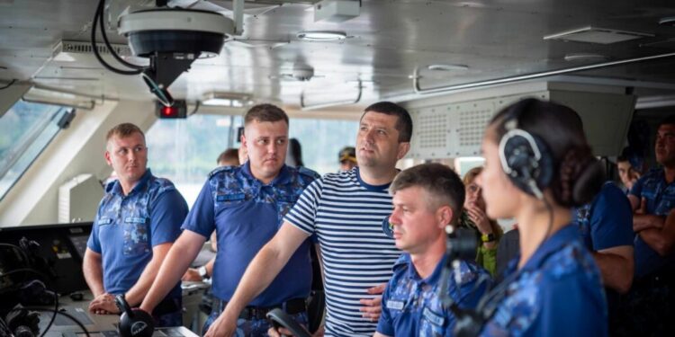 ministrul-interimar-al-apararii:-romania-are-cu-cine.-datoria-noastra-este-sa-aratam-ca-are-si-cu-ce