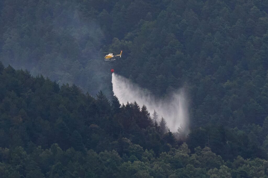 doisprezece-morti-in-urma-incendiilor-de-vegetatie-din-spania-valul-de-caldura-continua-in-sudul-europei-–-hotnews.ro