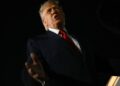 trump-spune-ca-a-lasat-instructiuni-ca-iranul-sa-fie-bombardat-cum-nu-s-a-mai-vazut-niciodata-daca-va-fi-asasinat-–-hotnews.ro