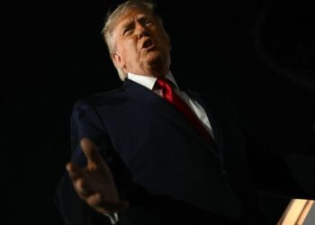 trump-spune-ca-a-lasat-instructiuni-ca-iranul-sa-fie-bombardat-cum-nu-s-a-mai-vazut-niciodata-daca-va-fi-asasinat-–-hotnews.ro