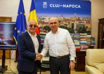 bolojan-a-discutat-cu-boc-despre-proiectele-pnrr,-apoi-a-verificat-stadiul-lucrarilor-la-autostrada-transilvania-/-bolojan:-de-la-1-decembrie-ar-trebui-sa-se-circule-fara-restrictii-pe-cei-peste-40-de-kilometri-noi-ai-autostrazii-transilvania