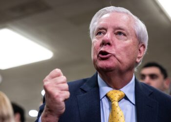 un-senator-american-spune-ca-drumul-pentru-a-obtine-pacea-in-ucraina-trece-mai-degraba-prin-beijing-decat-prin-washington,-kiev-sau-moscova-–-hotnews.ro