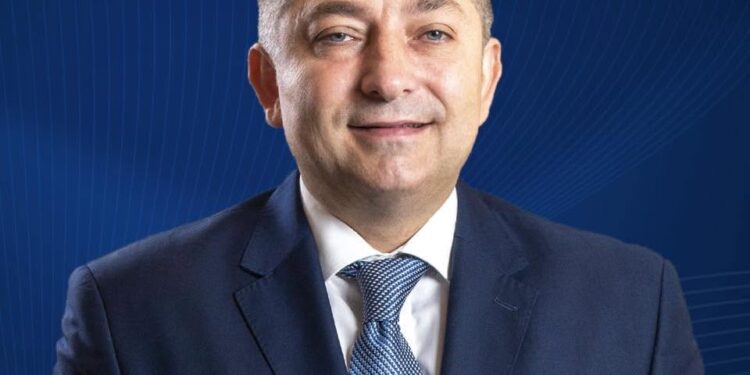 alin-tise-ataca-slugarnicia-inutila-din-pnl:-ne-facem-ca-ne-jucam-de-a-politica-si-ne-mintim-unii-pe-altii