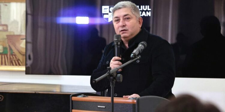 tise,-despre-reformele-din-justitie-ale-lui-bolojan:-nu-poti-vinde-ideea-ca-tara-merge-prost-pentru-ca-magistratii-au-salarii-mari