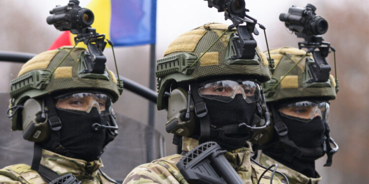 armata-romaniei,-prezenta-la-parada-militara-de-ziua-nationala-a-frantei