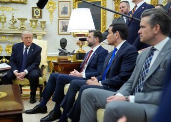 oficialul-american-care-controleaza-de-facto-guvernul,-banii-si-resursele-naturale-ale-venezuelei-situatie-nemaiintalnita-dupa-invazia-din-irak-–-hotnews.ro