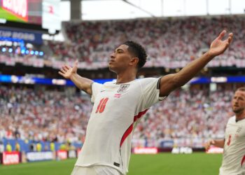 cupa-mondiala-2026:-norvegia-–-anglia-si-argentina-–-elvetia,-noaptea-alba-prin-care-fotbalul-a-reparat-un-pic-din-nebunia-lumii-noastre-–-hotnews.ro