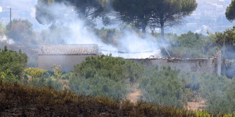 atentionare-de-calatorie-pentru-romanii-care-merg-in-vacanta-in-italia-din-cauza-incendiilor-de-vegetatie-–-hotnews.ro