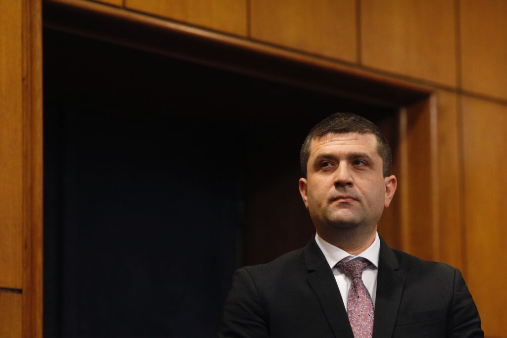 motivul-pentru-care-psd-genereaza-potentiale-scenarii,-conform-unui-ministru-usr-eu-vorbesc-cu-colegi-secretari-de-stat-si-de-pe-la-psd-–-hotnews.ro