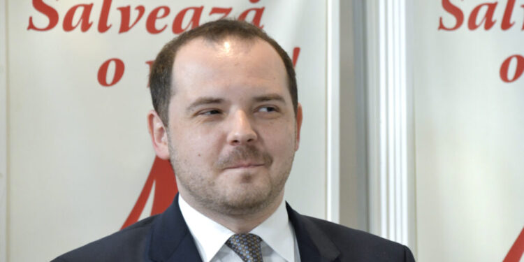 alexandru-rogobete-face-apel-la-unitate-inaintea-negocierilor-politice:-romania-este-astazi-in-coma,-la-terapie-intensiva