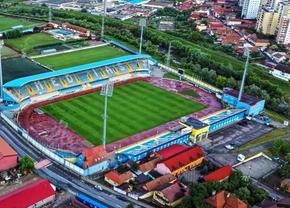 prapad!-clubul-nu-mai-poate-intra-pe-stadionul-din-romania-care-gazduia-meciuri-de-europa-league-acum-15-ani:-nu-i-lasa-sa-joace