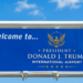 noua-sigla-a-aeroportului-donald-trump-din-florida-starneste-controverse:-are-erori-si-ar-fi-facuta-cu-ia