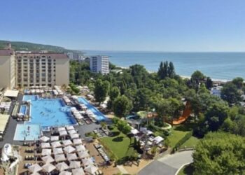cati-bani-cheltuiesc-romanii-pe-litoralul-bulgaresc-in-vara-lui-2026.-noua-statiune-in-care-merg-turistii