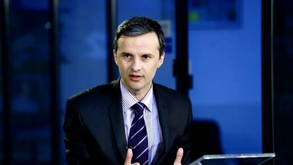 cristian-socol,-reactie-rapida-la-decizia-fitch-de-mentinere-a-ratingului