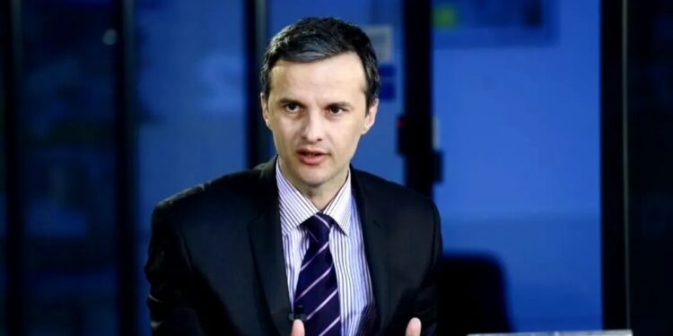 cristian-socol,-reactie-rapida-la-decizia-fitch-de-mentinere-a-ratingului