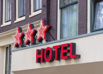 cele-mai-mari-hoteluri-si-resorturi-din-romania.-topul-gigantilor-din-bucuresti-si-de-pe-litoral