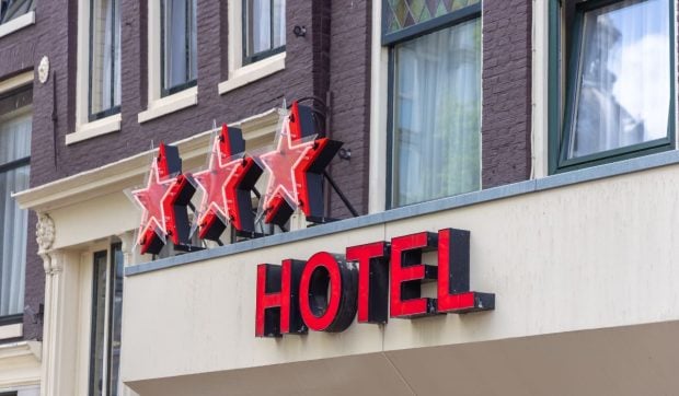 cele-mai-mari-hoteluri-si-resorturi-din-romania.-topul-gigantilor-din-bucuresti-si-de-pe-litoral