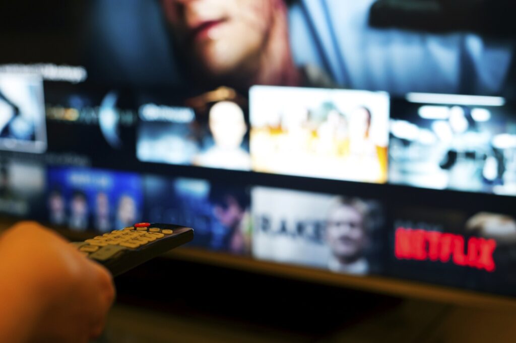 noutatile-lunii-august-pe-netflix-ce-seriale-si-filme-intra-pe-platforma-–-hotnews.ro