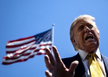 o-mare-banca-americana-a-inchis-sute-de-conturi-ale-lui-trump-din-motive-de-spalarea-banilor-/-ce-se-intampla-in-razboiul-din-instanta-–-hotnews.ro