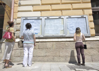 baremul-de-corectare-la-romana-la-bacalaureatul-de-toamna-2026,-publicat-in-scurt-timp-–-hotnews.ro