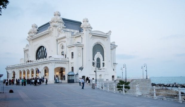 ce-se-intampla-la-cazinoul-din-constanta-in-fiecare-joi-si-vineri:-am-pornit-de-la-o-intrebare-simpla