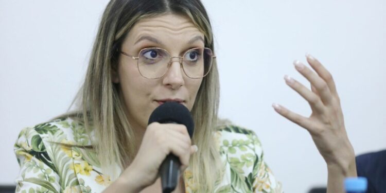 buzoianu,-atac-dur-dupa-votul-privind-centralele-pe-carbune:-o-solutie-la-o-situatie-de-criza-nu-poate-crea-o-criza-mai-mare