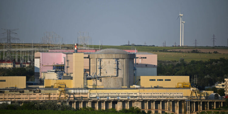 cernavoda:-reactorul-2-se-inchide.-cine-asigura-energia