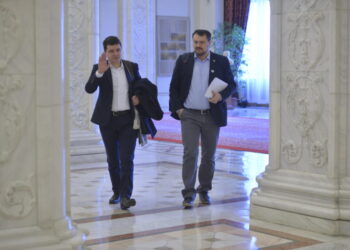 asta-i-antisemit-nu-vrea.-ghinea:-oameni-implicati-in-muzeul-holocaustului-il-suspectau-pe-nicusor-dan-de-antisemitism